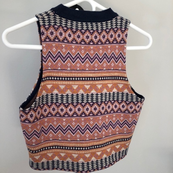 NWT TigerLily Calvados multicolor knit crop top Revolve.com size 6 - Picture 5 of 8